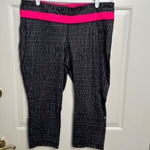 Ideology Women’s Breast Cancer Support Black Patterned Capri Leggings. XL
